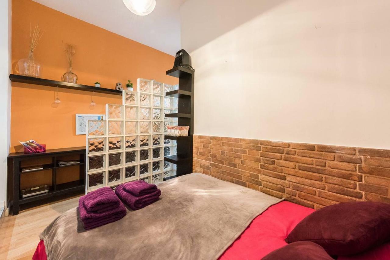 Apartamento En Calle Tres Peces Madrid Bagian luar foto